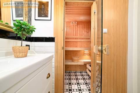 4 pokojowy apartament w kamienicy Plac Narutowicza