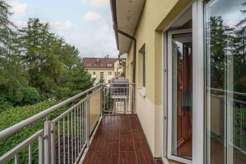 4 pokoje Garderoba Balkon z widokiem na zieleń