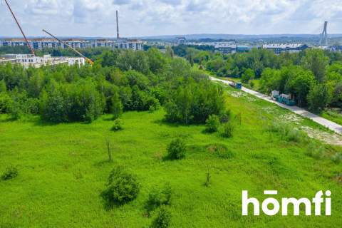 Działka inwestycyjna 14,74 ara   MPZP U6