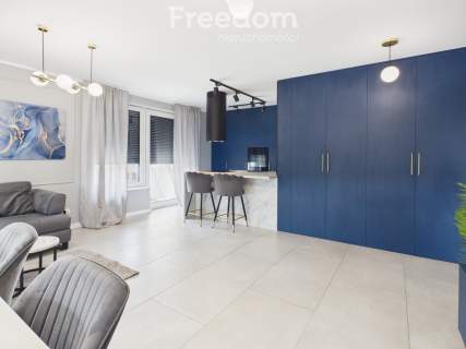 Dwupoziomowy apartament z klimatyzacją. Taras.
