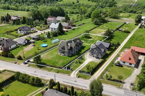 Dom wolnostojący 400m2 Działka 23a Brunary Gorlice