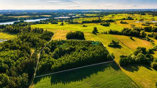 Duża powierzchnia, regularny kształt