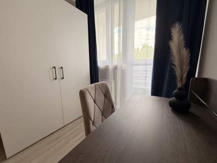 2 pokoje z balkonem, w top lokalizacji, do wejścia