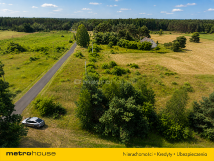Piękna działka w spokojnej okolicy - 35 arów