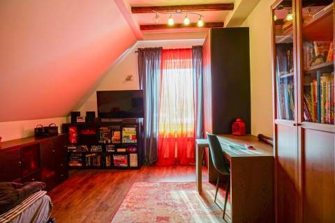 Dom 275m2 z usługowym parterem, Żyrardów