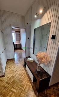Cztery pokoje z osobną kuchnią, parking, metro