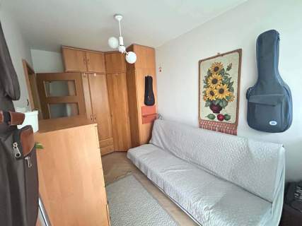 Sprzedam 2 pokoje z kuchnią, IIp, balkon, piwnica
