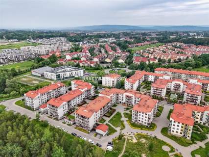 2 pok oddzielne 48m2 z garazem