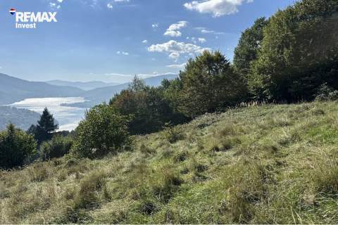 Wyjątkowa działka z panoramą gór i jeziora