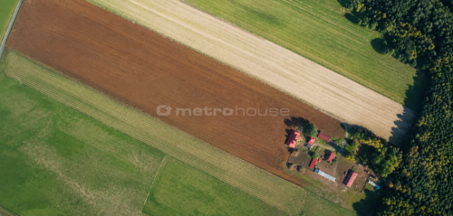 5,40ha Idealne na stadninę agroturystykę Fermę