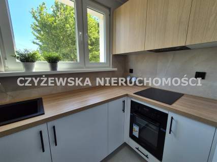 KOMFORTOWE PRZY UL. ORZESZKOWEJ 7, DRUGIE PIĘTRO 
