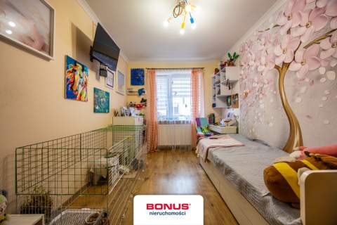 2 pokoje z dużym balkonem do odświeżenia Czuby