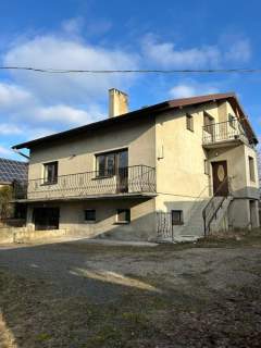 Dom 220mkw dzialka 17a