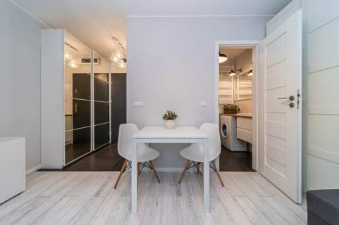 Piękna kawalerka - Legnicka 57E, Fabryczna