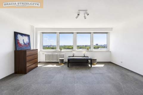 1 pokojowe mieszkanie z balkonem, ul. Smolna