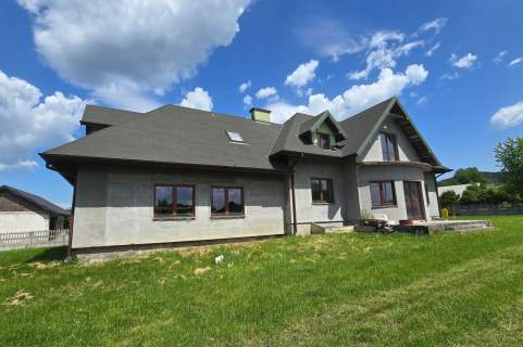 Dom wolnostojący 400m2 Działka 23a Brunary Gorlice