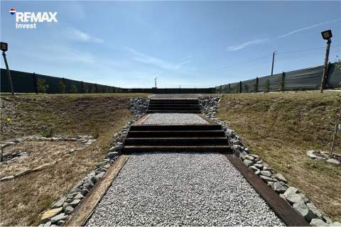 Rekreacyjna działka ze stawem 5km od Park Rozrywki