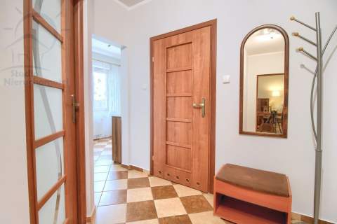 kom. lokatorska, m.postojowe w garażu, winda