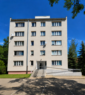Rozkładowe, 2 pokoje I 2 miejsca postojowe piwnica