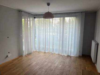 Nowe piękne osiedle, loggia z ładnym widokiem.