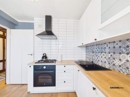 2 pokoje 53 m , balkon, Barwinek Kielce