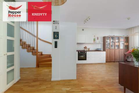 Przestronny segment 145,35 m 6 pokoi miejsce