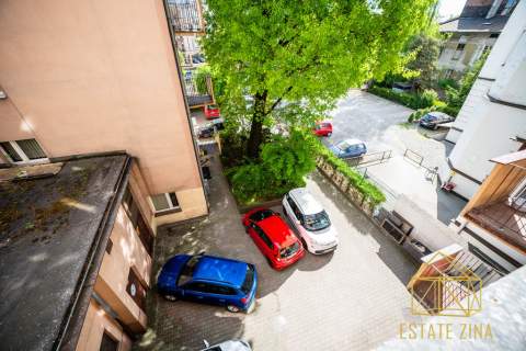 5 piętro Winda Balkon Parking