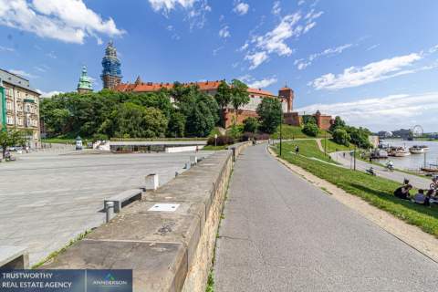 Stare Miasto, Wawel, kawalerka dla 1-2 osób.