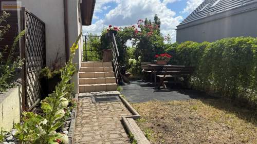 Dom 250 m2 na działce 820 m2 w Długołece