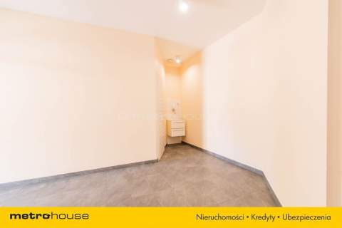 Lokal handlowo-usługowy 21,3 m Centrum 2 wejścia