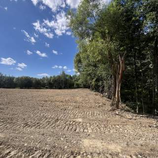 Działka nad wodą na sprzedaż idealna pod wypoczynek