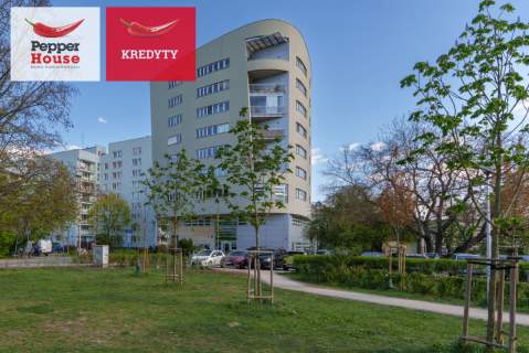 3/4 pok. do remontu DUŻY BALKON i GARAŻ 