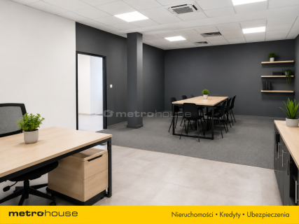 Magazyn 765 m2 Biura 500 m2 Główna trasa w Jankach