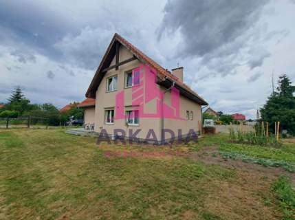 Dom na sprzedaż w Pieszycach 176m2