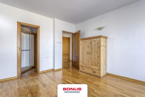 Apartament z widokiem przy Westfield Arkadia.