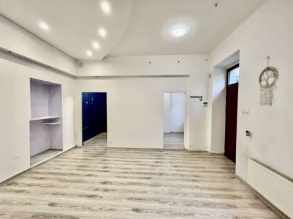 Lokal usługowy 41 m - na salon fryzjerski