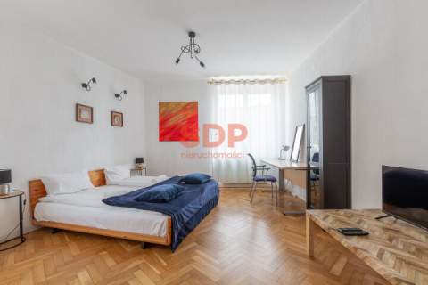 przestronne 2 pokoje 67 m2 po remoncie Pl. Legionów