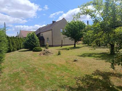 Sprzedam dom z pomieszczeniami gospodarczymi 72m2, 175 m2
