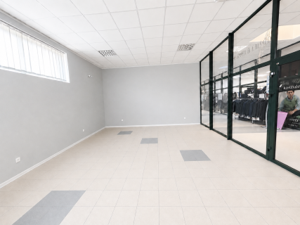 Atrakcyjny lokal handlowo-usługowy w Galerii HiT