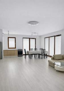 5 pokojowy apartament z tarasem i 3 balkonami
