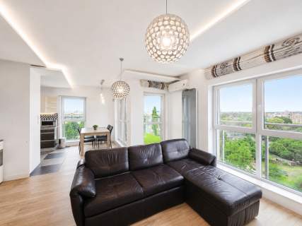 Apartament 3 pok. z panoramą Wrocławia - /garaż
