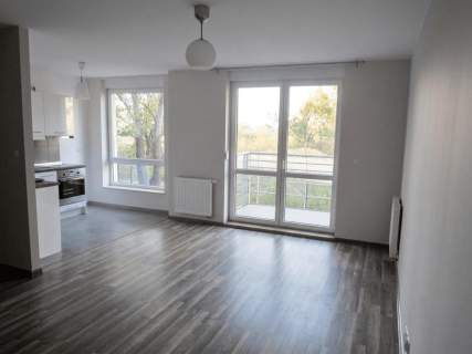 Duża kawalerka, 31 m2, balkon - Racławicka 97