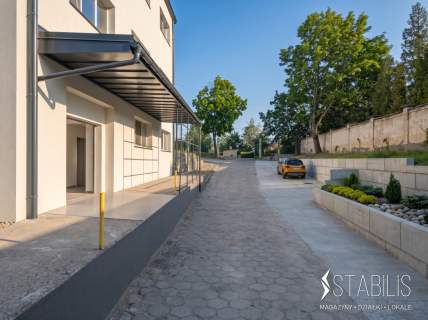 Magazyn / Skorupy / 245 m2