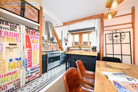 4 pokojowy apartament w kamienicy Plac Narutowicza