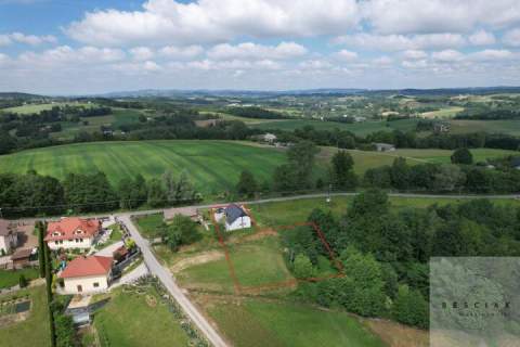 Działka 20 arów z budynkiem mieszkalno-gospodarczym i warunkami...