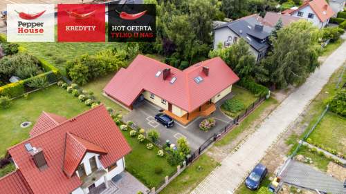 Klasyczny dom z ogrodem zaledwie 3 km od morza