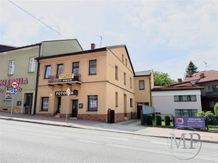 Kamienica inwestycyjna w centrum Kalwarii z ogrode