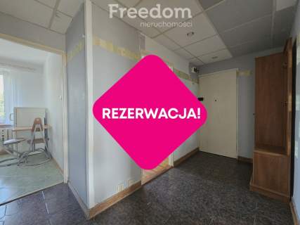 Dwupokojowe mieszkanie z potencjałem aranżacyjnym