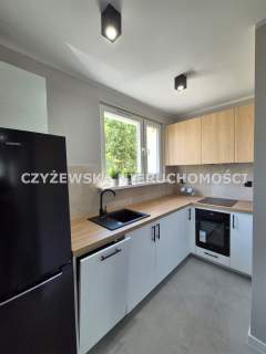 KOMFORTOWE PRZY UL. ORZESZKOWEJ 7, DRUGIE PIĘTRO 