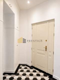 Piękny apartament w przedwojennej kamienicy